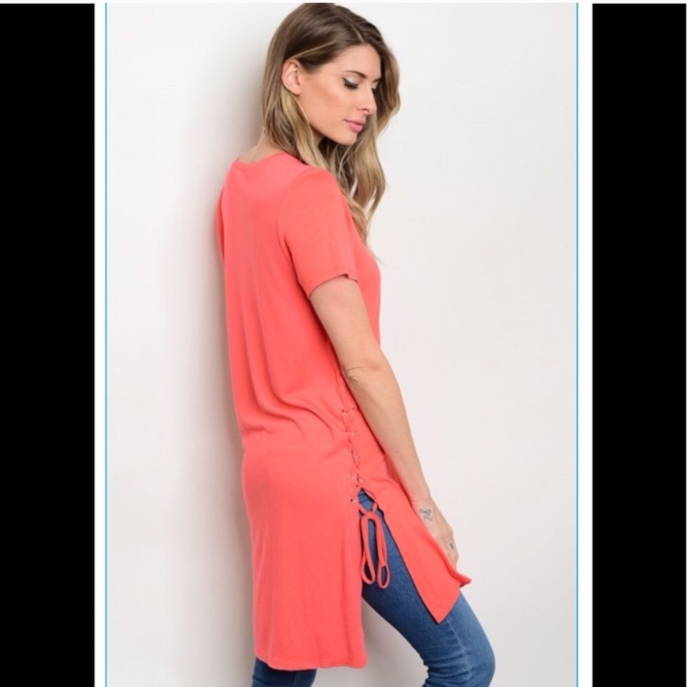 NWT! Peach Lace Up & Ties Side Detail Tunic - Picture 2 of 7